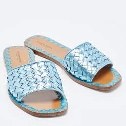 Pre Owned Bottega Veneta Metallic Blue Leather Flat Slides Size 38.5