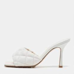 Pre Owned Bottega Veneta White Quilted Leather Slide Sandals Size 37.5