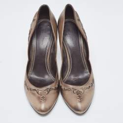Pre Owned Bottega Veneta Olive Green Leather Round Toe Pumps Size 38.5