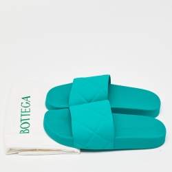 Pre Owned Bottega Veneta Green Rubber Pool Flat Slides Size 38
