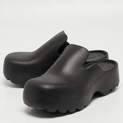 Pre Owned Bottega Veneta Black Rubber Flash Mules Size 41