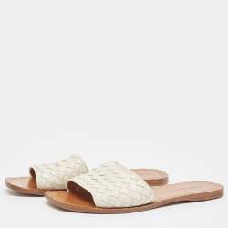 Pre Owned Bottega Veneta White Intrecciato Leather Flat Slides Size 37.5
