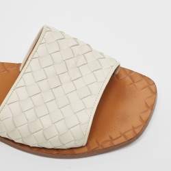 Pre Owned Bottega Veneta White Intrecciato Leather Flat Slides Size 37.5