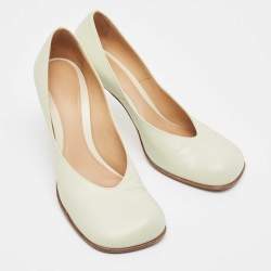 Pre Owned Bottega Veneta Light Grey Leather Pumps Size 39