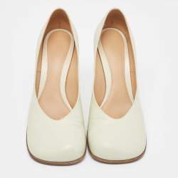 Pre Owned Bottega Veneta Light Grey Leather Pumps Size 39