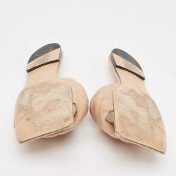 مملوكة مسبقًا Bottega Veneta Beige Padded Leather Flat Slides Size 39
