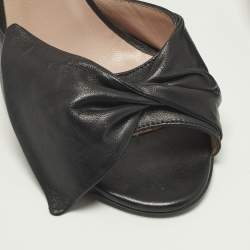 Pre Owned Boutique Moschino Size 37 Black Leather Ankle Strap Sandals