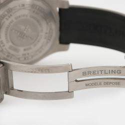 مملوكة مسبقًا ساعة يد رجالية بريتلينغ أفينجر E13383 كرونومتر أوتوماتيكي تيتانيوم 44 مم