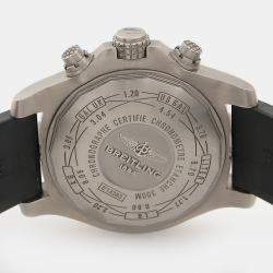 مملوكة مسبقًا ساعة يد رجالية بريتلينغ أفينجر E13383 كرونومتر أوتوماتيكي تيتانيوم 44 مم