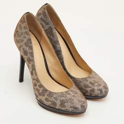 مملوكة مسبقًا Brian Atwood Size 38.5 Silver Metallic Lurex Fabric Leopard Print Pumps