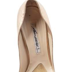 Pre Owned Brian Atwood Gold Leather Cork Wedge Pumps Size 38.5