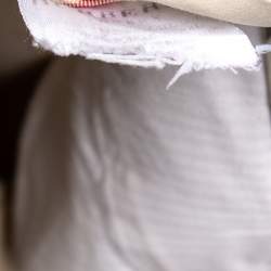 مملوكة مسبقًا بنطلون بربري مفصل قطن بيج مقاس وسط ( ميديوم )