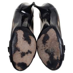 Pre Owned Burberry Black/Beige Patent Leather And Nova Check Canvas Buckle Detail Pumps Size 38.5