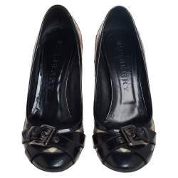 Pre Owned Burberry Black/Beige Patent Leather And Nova Check Canvas Buckle Detail Pumps Size 38.5