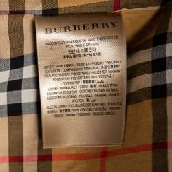 Pre Owned جاكيت بربري فرو صناعي أحمر بأزرار أمامية مقاس متوسط - ميديوم