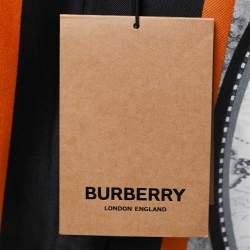 مملوكة مسبقًا بلوزة بربري حرير مطبوع متعدد الألوان بأزرار أمامية مقاس متوسط - ميديوم