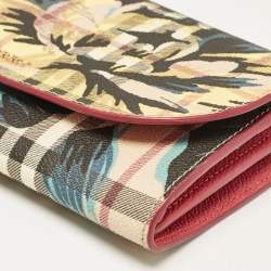 مملوكة مسبقًا Burberry Multicolor Haymarket Check Floral Coated Canvas and Leather Izzy Wallet on Chain