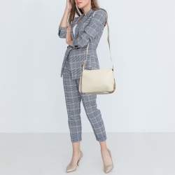 مملوكة مسبقًا Burberry Cream/Beige Leather and House Check Canvas Helmsley Crossbody Bag