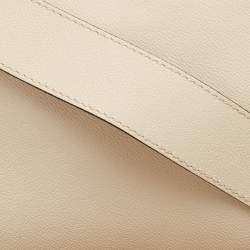 مملوكة مسبقًا Burberry Cream/Beige Leather and House Check Canvas Helmsley Crossbody Bag