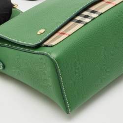 Pre Owned Burberry Green/Beige Check Canvas and Leather Note Shoulder Bag