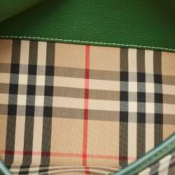 Pre Owned Burberry Green/Beige Check Canvas and Leather Note Shoulder Bag