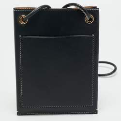 مملوكة مسبقًا حقيبة كروس بربري مبرشمة جلد أسود