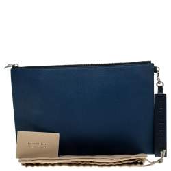 مملوكة مسبقًا حقيبة صغيرة بربري جلد أزرق بحمالة معصم