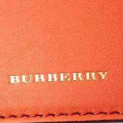 Pre Owned Burberry Clementine Leather Small Bucket Bag