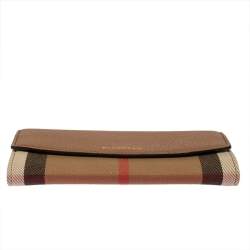 مملوكة مسبقًا Burberry Brown House Check Canvas and Leather Porter Continental Wallet