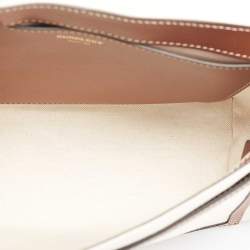 مملوكة مسبقًا حقيبة كروس بربري نوت جلد وكانفاس طباعة شعار بيج 