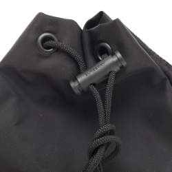 مملوكة مسبقًا Burberry Black Nylon Phoebe Drawstring Pouch