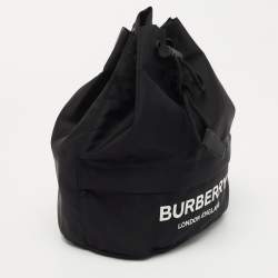 مملوكة مسبقًا Burberry Black Nylon Phoebe Drawstring Pouch
