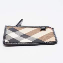 مملوكة مسبقًا Burberry Black/Beige PVC Nova Check and Patent Leather Zip Coin Purse