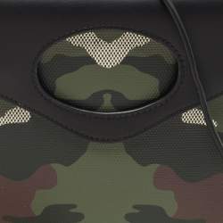 مملوكة مسبقًا Burberry Green Camouflage Print Coated Canvas and Leather Crossbody Bag