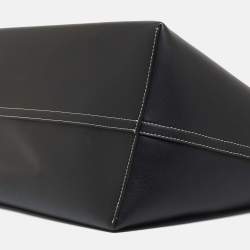 Pre Owned Burberry Black Leather Medium Soft Pocket Tote