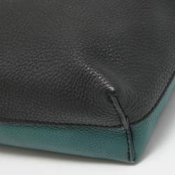 Pre Owned Burberry Black/Green Leather Large Clutch