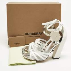 Pre Owned صندل بربري سيور الكاحل مقدمة مقسومة جلد أبيض مقاس 39