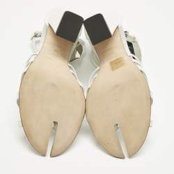 Pre Owned صندل بربري سيور الكاحل مقدمة مقسومة جلد أبيض مقاس 39