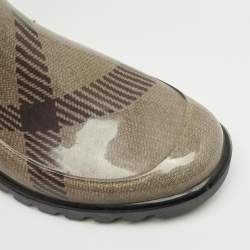 Pre Owned حذاء المطر بي في سي بربري رمادي/بني مقاس 37