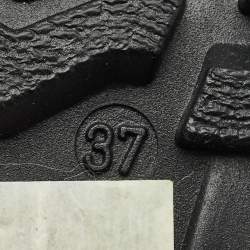 Pre Owned حذاء المطر بي في سي بربري رمادي/بني مقاس 37