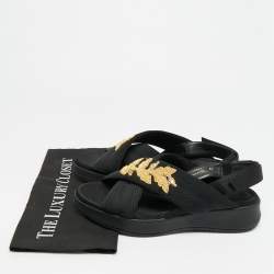 Pre Owned صندل بربري متعاكس أكتونشير ساتان وقماش مطرز ذهي/ أسود مقاس 37.5