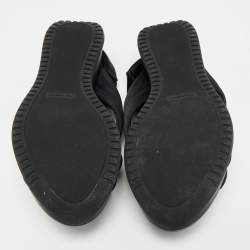 Pre Owned صندل بربري متعاكس أكتونشير ساتان وقماش مطرز ذهي/ أسود مقاس 37.5