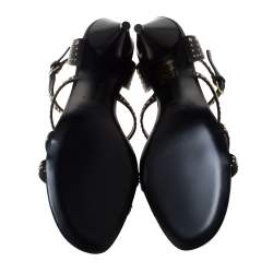 Pre Owned Burberry Black Studded Leather Hansel 55 T Strap Sandals Size 37
