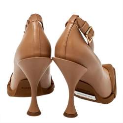 Pre Owned حذاء كعب عالى بربرى سير كاحل إيفان مطاط وجلد بنى مقاس 39.5