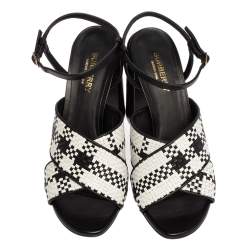 مملوكة مسبقًا Burberry White/Black Woven Leather Block Heel Sandals Size 38.5