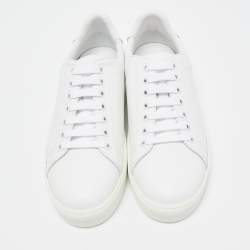 مملوكة مسبقًا حذاء رياضي بربري ويست فورد جلد أبيض بعنق منخفض مقاس 37.5