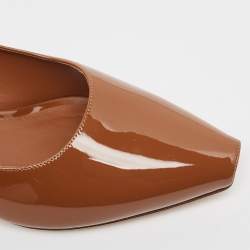 مملوكة مسبقًا Burberry Brown Patent Leather Dill Kitten Heel Pumps Size 38.5