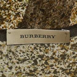 Pre Owned Burberry Green Checks Satin Silk Scarf