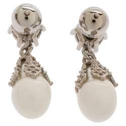 Pre Owned Burberry Palladium Plated White Faux Pearl Teardrop Earring