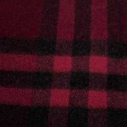 Pre Owned وشاح بربري كشمير عنابي كاروهات جاينت بشراشيب